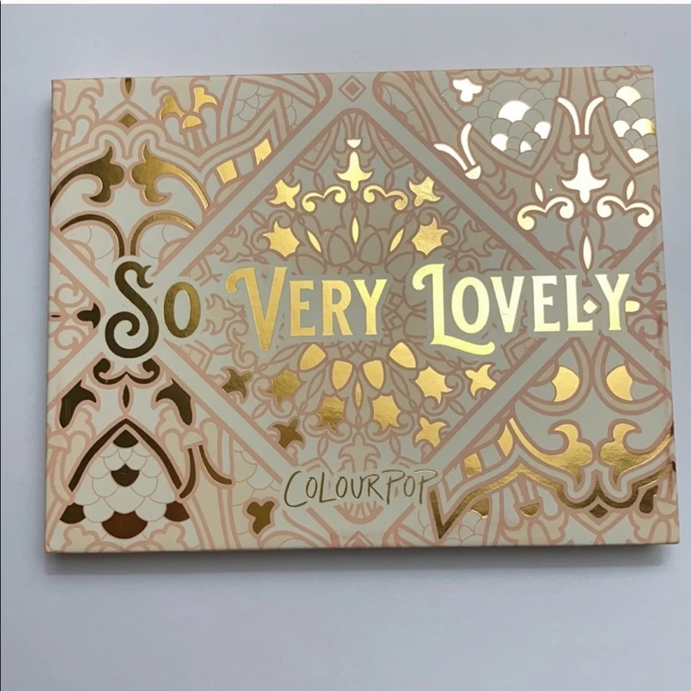 So Very Lovely Eyeshadow Palette